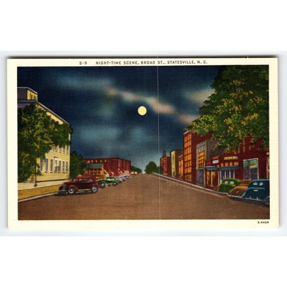 Vintage Linen Night Scene Broad St. Statesville NC Postcard 1940s - Picture 1 of 2